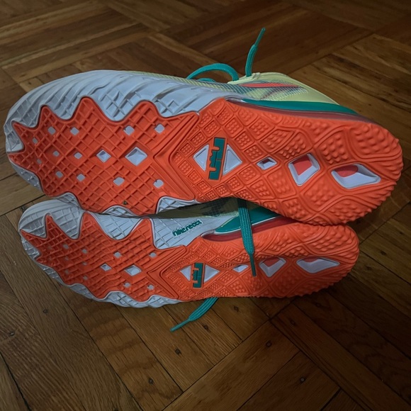 Nike Lebron 18 “LeBronold Palmer” Like new with original receipt. - Picture 5 of 8